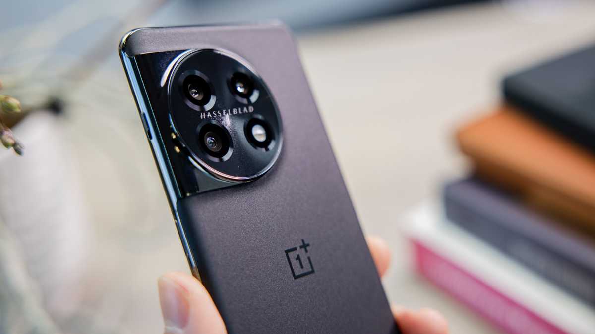 Read more about the article OnePlus представит 12-ю серию по случаю 10-летия бренда