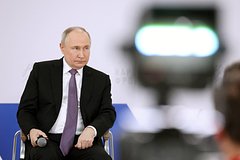 Read more about the article В США обеспокоились последствиями выхода интервью Путина журналисту Карлсону